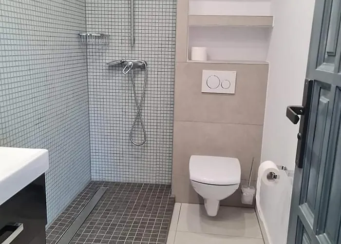 Na Lesnym Wzgorzu Rusinowo (Slawno)