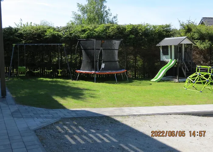 Na Lesnym Wzgorzu * Rusinowo (Slawno)